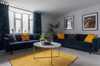 Modern 3-bed Apartment, sleeps 8, Westbourne - 0
