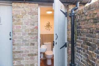 Penshurst House by Keepers Cottages - 2