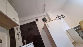 Elephant-In-A-Room w Glass Bath - 6