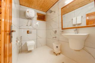 Hotel The Winterline kasol - #premium room with balcony #parking #mountain view #most awarded #best selling hotel in kasol - 2