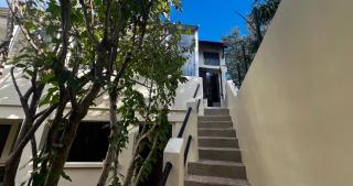 Peaceful setting near the ramparts - 6