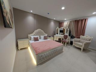 Penta Square Studio Apartment by Alvis Suite - Lahore - 0