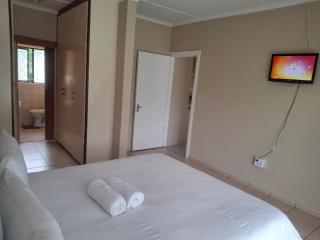 The Royal Holiday Home - 4