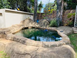 Peshi's Guest House - 8