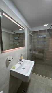 Venus Warm and Stylish Apartament at Coresi - 4