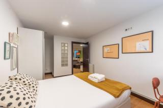 Tranquilo con Wifi y cercano al metro - 9