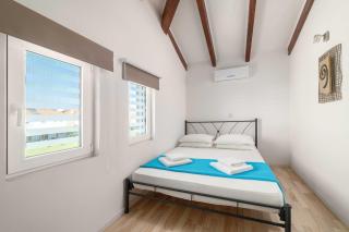 Haus In Kolympia Mit Garten Und Bergblick - 2