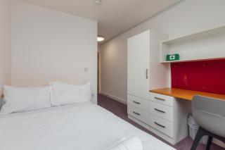 Riverside House by UTDM - 1