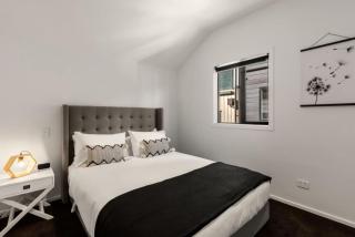 Central Queenstown Apt 27a - walk to town - 4