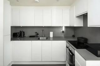 2 Bed Flat in Bethnal Green - 3