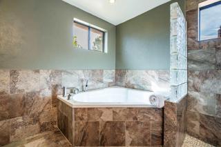 Cozy 3BR Home with Mtn Views & Pool Near Trails - 8