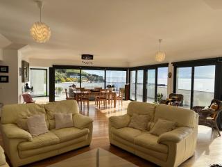 Beachfront Penthouse with Panoramic Ocean-View Terrace VIP Baia - 1