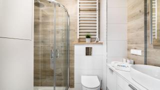 Port Krynica 16 - apartament premium w centrum Krynicy Morskiej z bezpośrednim widokiem na port i Zalew Wiślany - 8