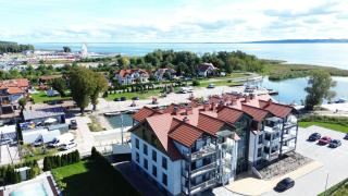 Port Krynica 16 - apartament premium w centrum Krynicy Morskiej z bezpośrednim widokiem na port i Zalew Wiślany - 1
