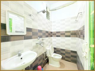 Baliapand Road NewParwati Palace Inn- #Fully Air Condition with All Luxury Luxuary Rooms #Balcony Free Wifi # Parking & Lift Facilities- Best Luxuary Hotel In Puri - 3