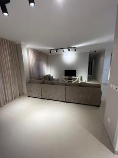 شقة متكاملة بجوار ملعب الجوهرة - 2