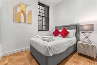 Pass the Keys Beautifully 3Bed Restored Manchester Apartment - 8