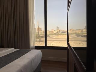 Elegant 2 bedroom apartment with a living room - 1