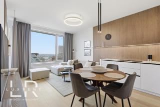 SKYPARK Elite Suite, City View ,FREE PARKING - 5