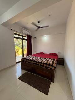 Prakash Holiday Inn - 8