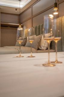 Luxe Guestroom free bikes and parking - 2