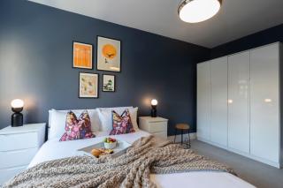 Elliot Oliver - Spacious Five Bed Town House With Garden & Garage - 5