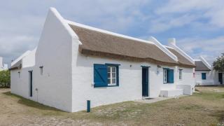 Zandtorini Seaside Cottage - 7