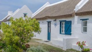 Zandtorini Seaside Cottage - 4