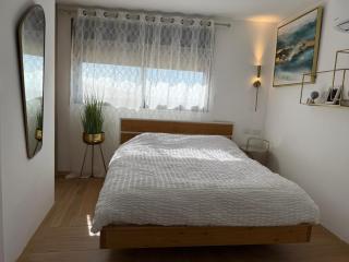 גרין פארק - קוטג' מהמם עם בריכה מחוממת וג'קוזי בעין קנייא - 9