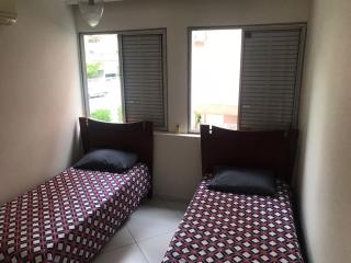 Apartamento aconchegante na praia da Enseada - 3