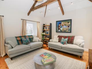 Secret Garden Cottage - 9