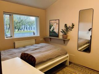 Emma's Villa - Steps from Hot Springs & Nature - 3