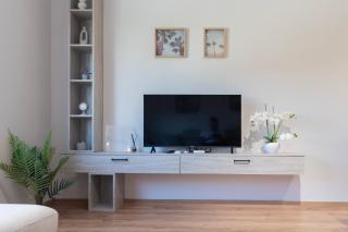 2BR at Artist's Palace - Skanderbeg Square Views - 5