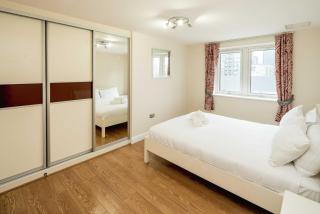 2BD Riverside Views and Comfort - 5