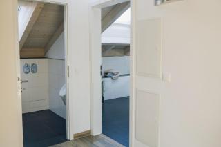 Lichtdurchflutete Wohnung mit großer Dachterrasse - 7