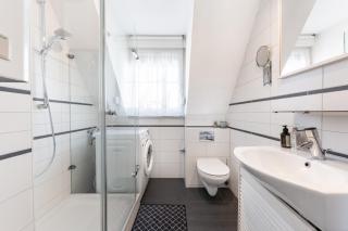 Stylisch möblierte Altstadt Suite an der Nürnberger Burg - 2 Min zum Christkindlesmarkt - Beamer und Leinwände - Voll möbliert - 2