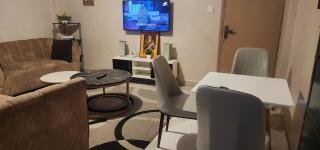 South B 2 bedroom master ensuite, Free Secure Parking - 5