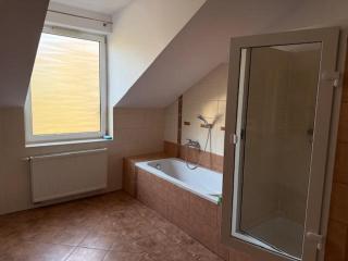 Pokoje na Miłosza - 6