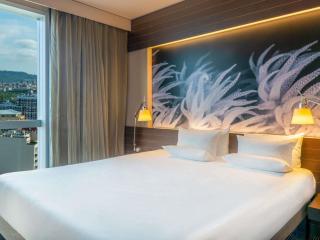 Novotel Barcelona City - 5