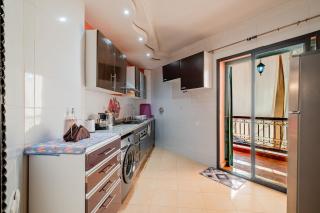 2BR Elegant Apartment Pool & Parking - 5