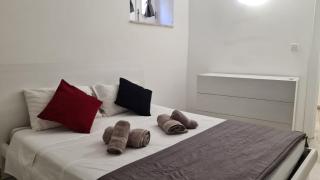 Heart of Sliema Apartment - 7