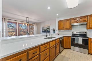 Tunnel Vision Trail House Bike In Bike Out - 6