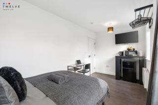 Bright & Modern Room in Brixton - Shared Bathroom - 0