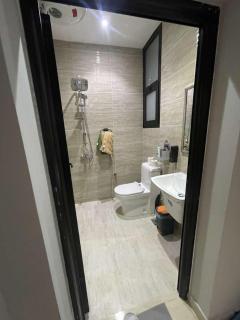 شقة صالة وغرفة نوم هادئه ومريحة دخول ذكي - 2