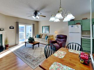 Cozy Corner Whispering Pines 421 - 1