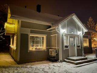 Polar Glow House - near Santa Claus Village - 8