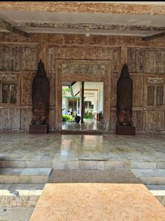 Spacious traditional open house with Garden&Pool 4 Bedrooms - 5