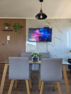 céntrico departamento con vista a laguna - 0