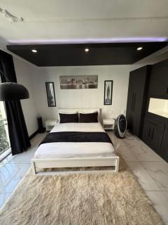 Foreshore Luxe Work & Stay - 9