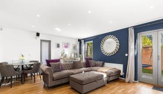 Spacious 4 Bed house Perfect for Contractors-Relocators - 0